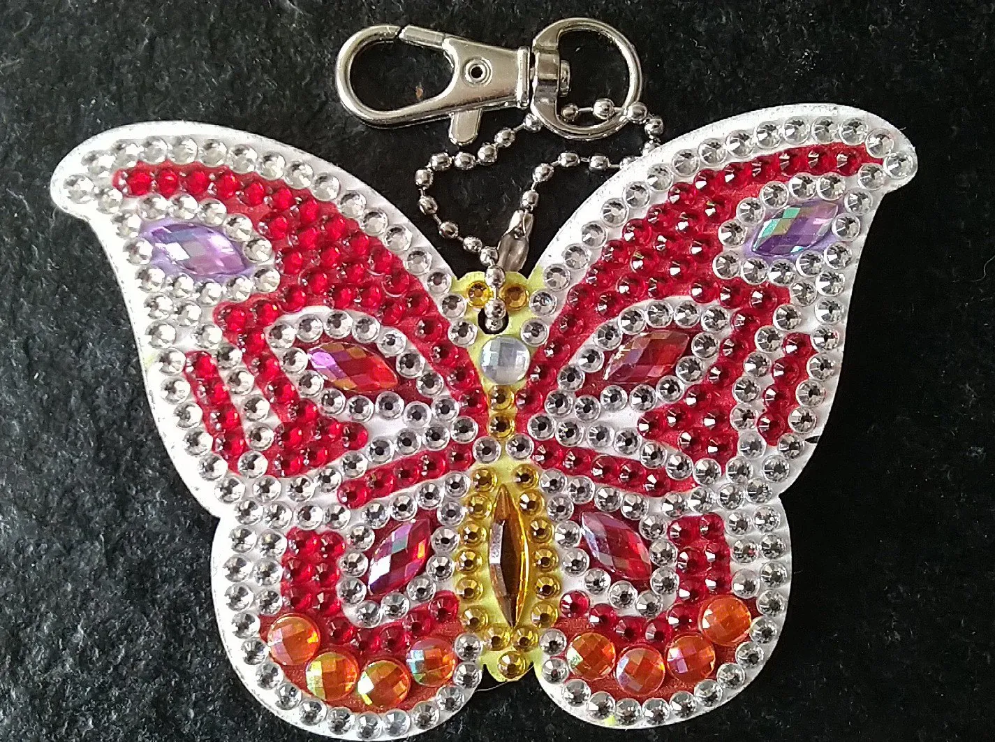 Diamond Painting Portachiavi Farfalla Rossa - immagine 2