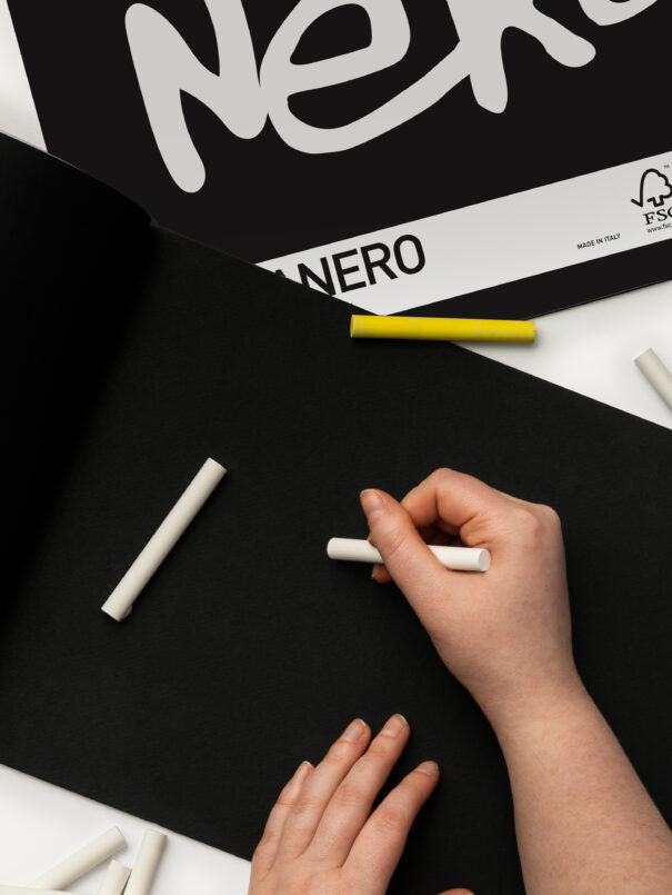 FAVINI – Prismanero Album Fogli Neri - immagine 3