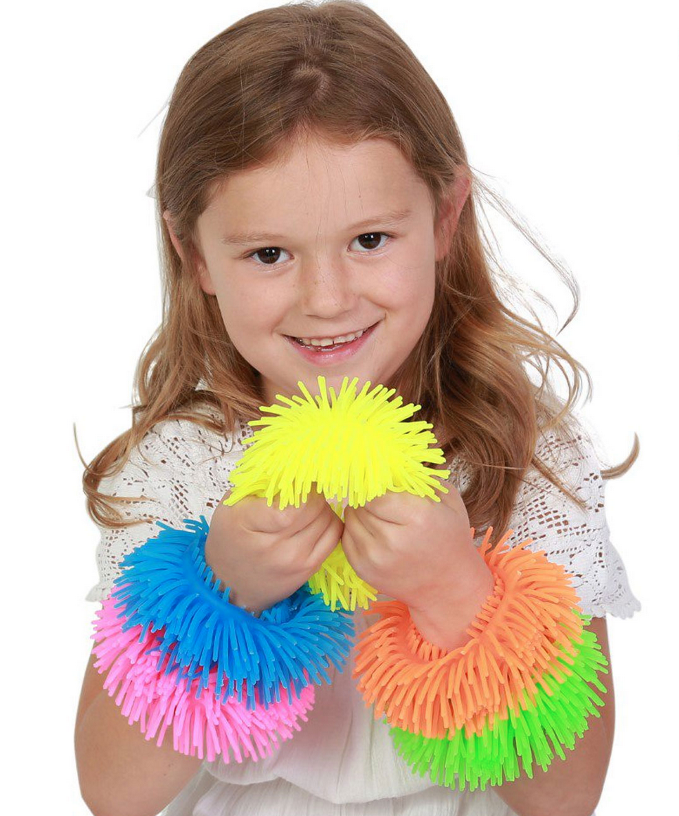 SET DI 5 BRACCIALI FLUFFY PER LUCE UV - immagine 3